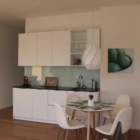 Appartement Luxury - Direkt Am Woerthersee Suedufer Ober-Dellach